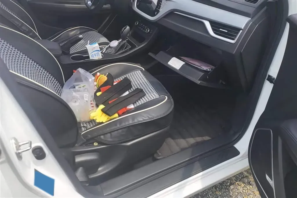 2020 Geely Vision 1.5L 109HP L4 CVT,autocango,china used car exporter,china ev exporter,chinese used car exporter,chinese used ev exporter