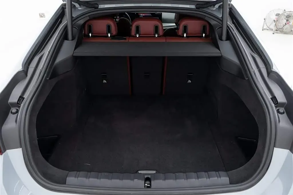 2022 BMW i4 BEV 83.9KWH,autocango,china used car exporter,china ev exporter,chinese used car exporter,chinese used ev exporter