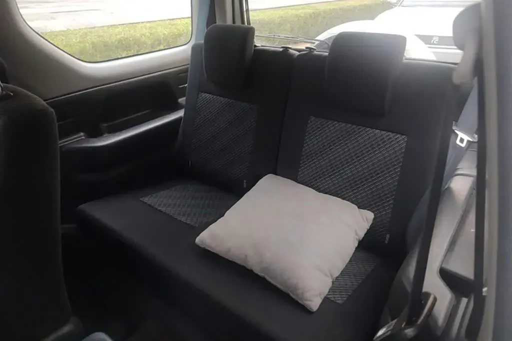 2015 Suzuki Jimny 1.3L 85HP L4 4AT,autocango,china used car exporter,china ev exporter,chinese used car exporter,chinese used ev exporter