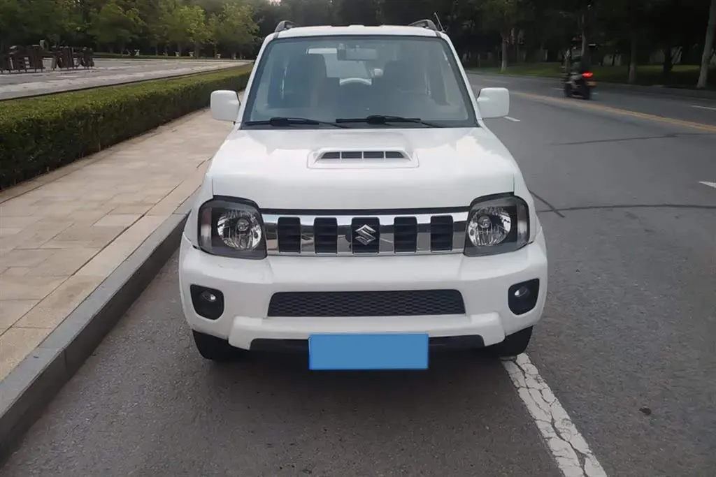 2015 Suzuki Jimny 1.3L 85HP L4 4AT,autocango,china used car exporter,china ev exporter,chinese used car exporter,chinese used ev exporter