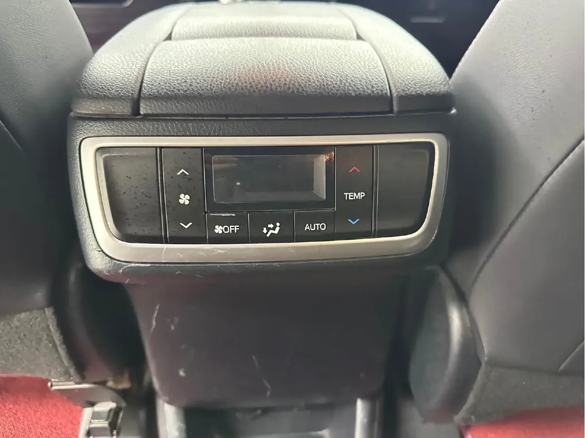 2021 Toyota Highlander 2.0T 220HP L4 6AT,autocango,china used car exporter,china ev exporter,chinese used car exporter,chinese used ev exporter