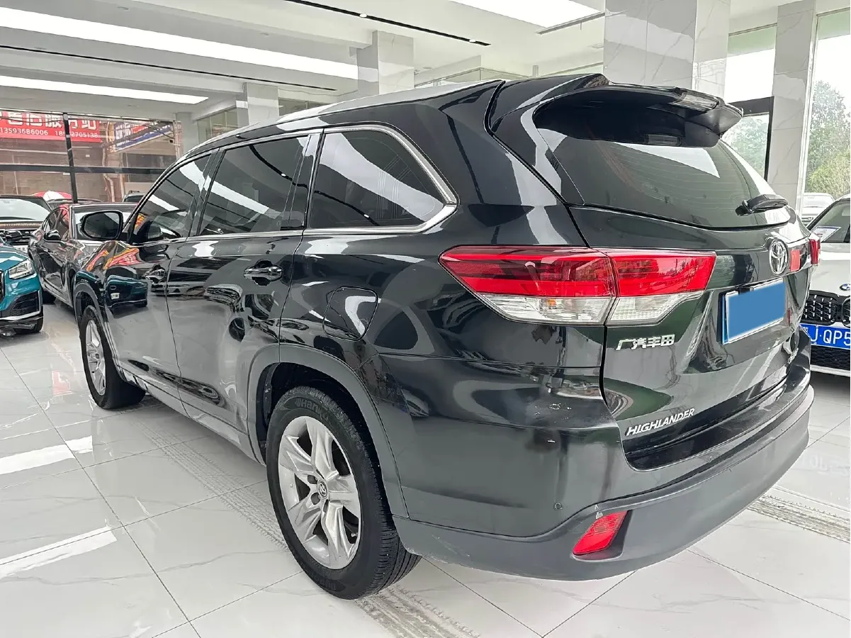 2021 Toyota Highlander 2.0T 220HP L4 6AT,autocango,china used car exporter,china ev exporter,chinese used car exporter,chinese used ev exporter