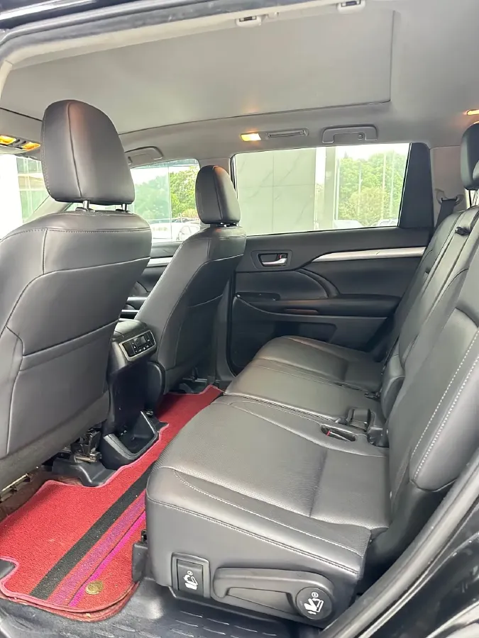 2021 Toyota Highlander 2.0T 220HP L4 6AT,autocango,china used car exporter,china ev exporter,chinese used car exporter,chinese used ev exporter