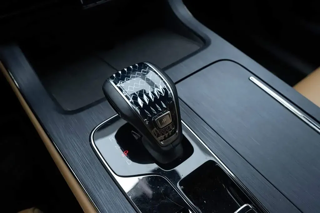 2024 GAC Trumpchi ES9 2.0T 190HP L4 2DHT PHEV 25.57KWH,autocango,china used car exporter,china ev exporter,chinese used car exporter,chinese used ev exporter