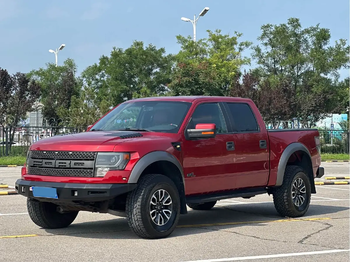2014 Ford F-150 6.2L 412HP V8 6AT