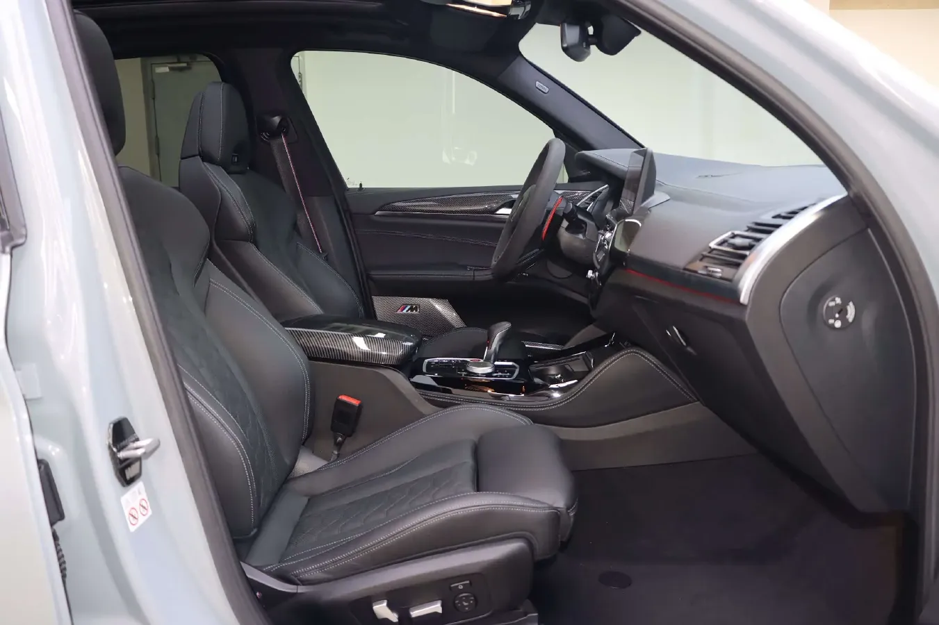 2022 BMW X3 M 3.0T 510HP L6 8AT,autocango,china used car exporter,china ev exporter,chinese used car exporter,chinese used ev exporter