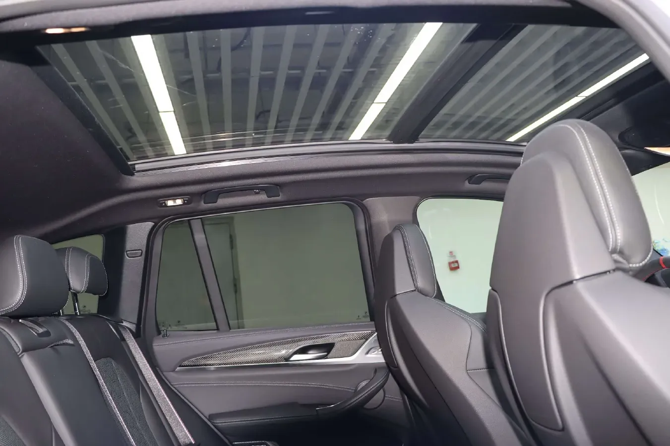 2022 BMW X3 M 3.0T 510HP L6 8AT,autocango,china used car exporter,china ev exporter,chinese used car exporter,chinese used ev exporter