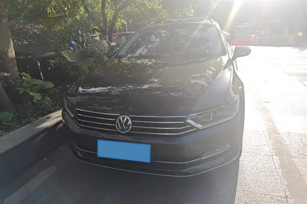 2018 Volkswagen Alltrack 2.0T 220HP L4 6DCT,autocango,china used car exporter,china ev exporter,chinese used car exporter,chinese used ev exporter