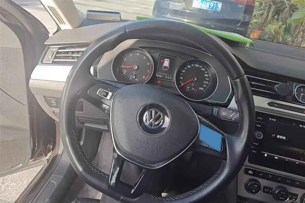 2018 Volkswagen Alltrack 2.0T 220HP L4 6DCT,autocango,china used car exporter,china ev exporter,chinese used car exporter,chinese used ev exporter