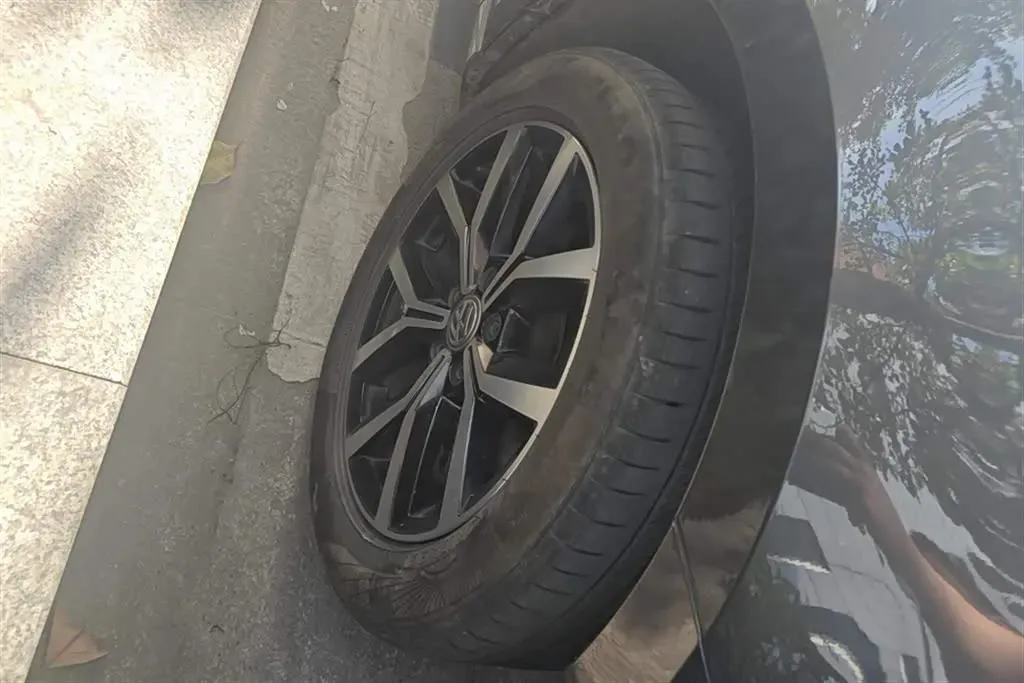 2018 Volkswagen Alltrack 2.0T 220HP L4 6DCT,autocango,china used car exporter,china ev exporter,chinese used car exporter,chinese used ev exporter