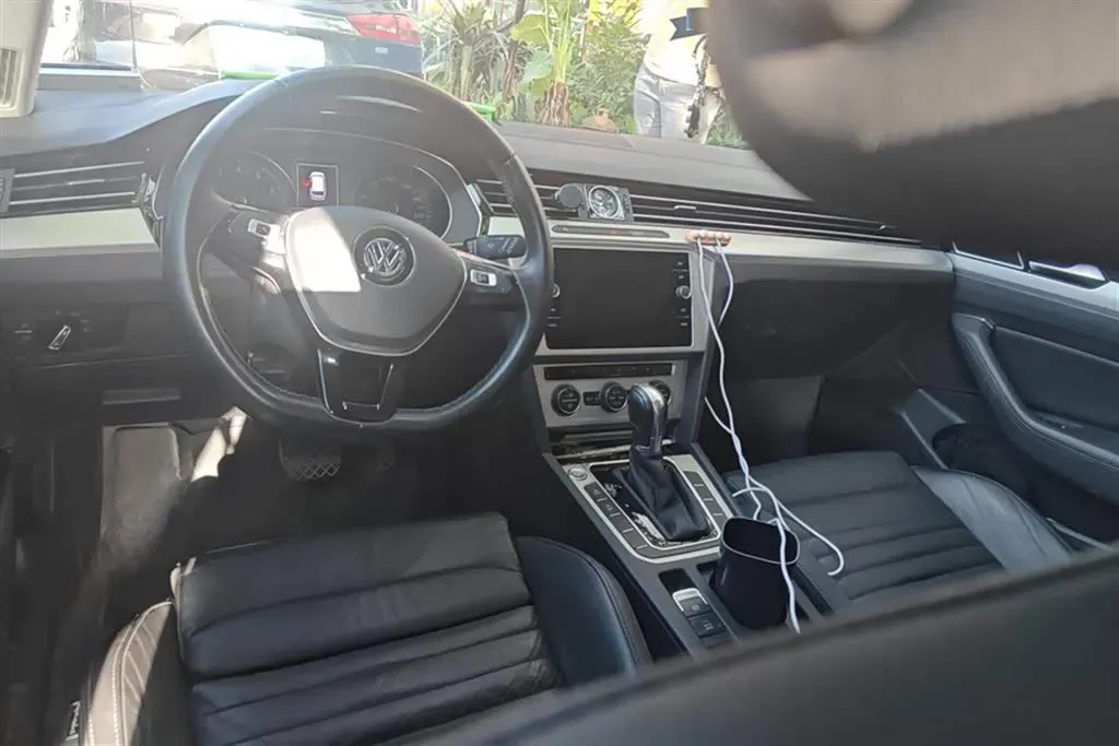 2018 Volkswagen Alltrack 2.0T 220HP L4 6DCT,autocango,china used car exporter,china ev exporter,chinese used car exporter,chinese used ev exporter