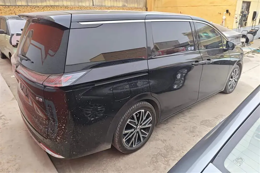 2024 GAC Trumpchi E8 2.0L 140HP L4 2DHT PHEV 25.57KWH,autocango,china used car exporter,china ev exporter,chinese used car exporter,chinese used ev exporter