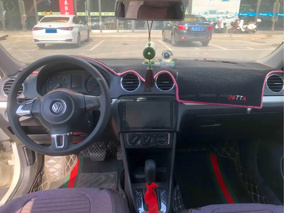 2015 Volkswagen Jetta 1.6L 110HP L4 6AT,autocango,china used car exporter,china ev exporter,chinese used car exporter,chinese used ev exporter