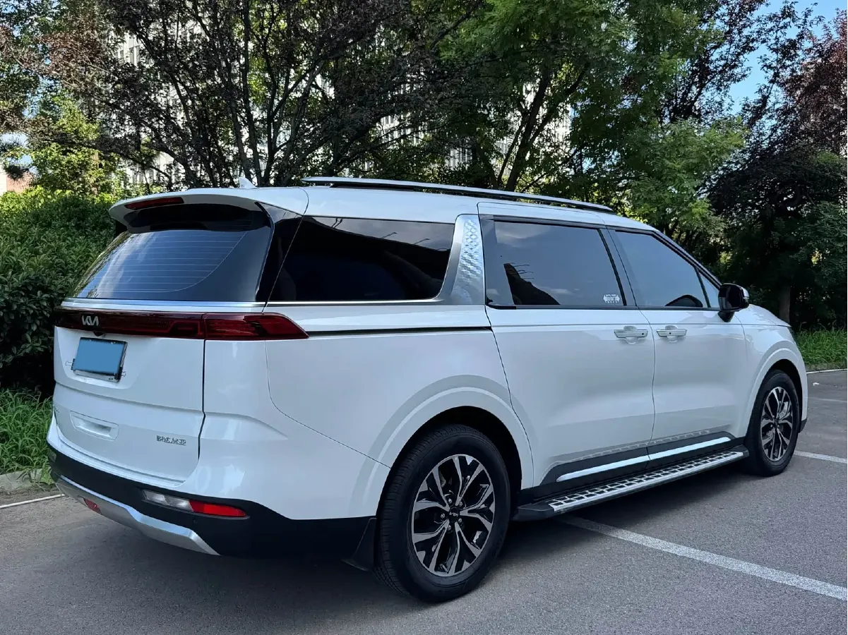 2021 Kia Carnival 2.0T 233HP L4 8AT,autocango,china used car exporter,china ev exporter,chinese used car exporter,chinese used ev exporter