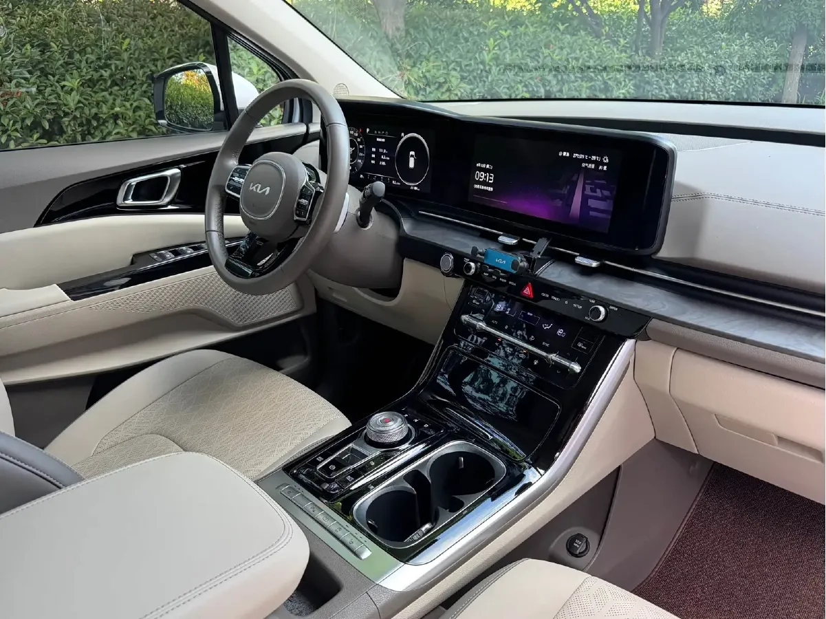 2021 Kia Carnival 2.0T 233HP L4 8AT,autocango,china used car exporter,china ev exporter,chinese used car exporter,chinese used ev exporter