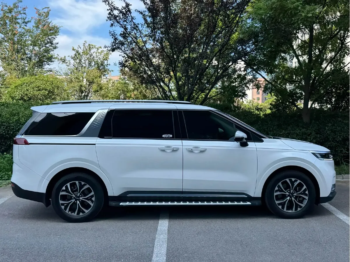 2021 Kia Carnival 2.0T 233HP L4 8AT,autocango,china used car exporter,china ev exporter,chinese used car exporter,chinese used ev exporter