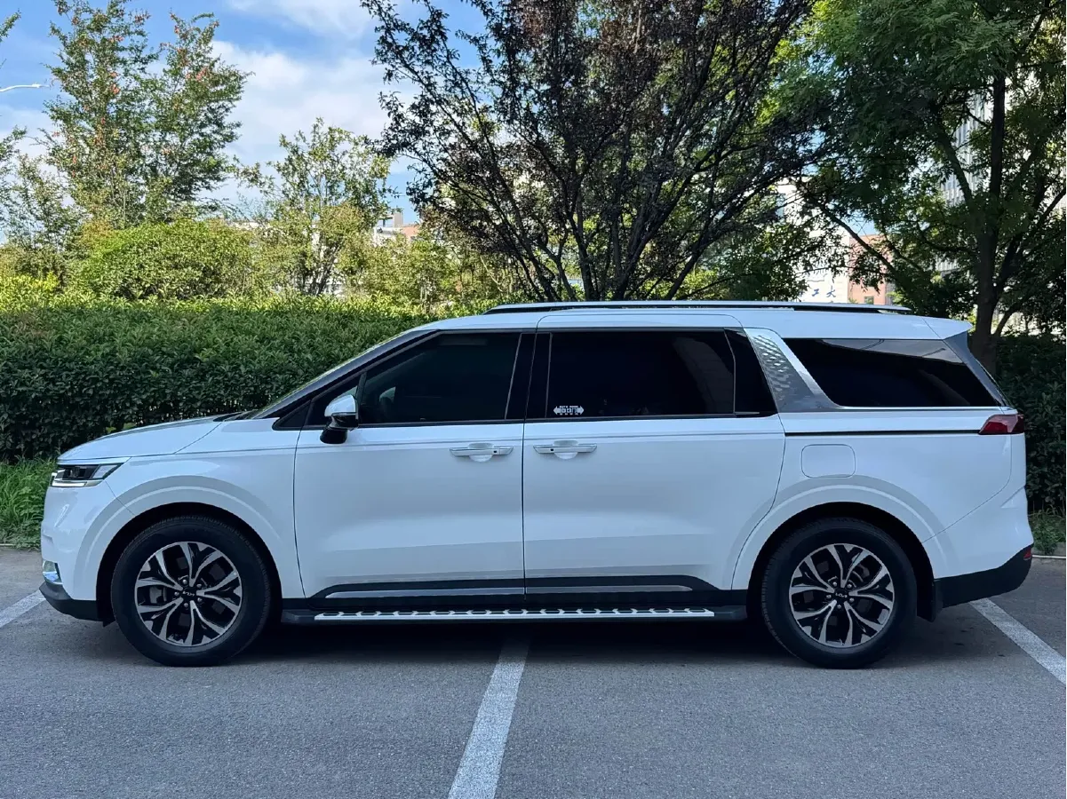 2021 Kia Carnival 2.0T 233HP L4 8AT,autocango,china used car exporter,china ev exporter,chinese used car exporter,chinese used ev exporter