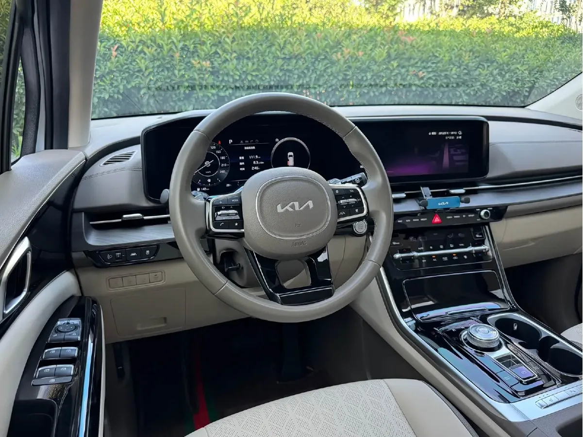 2021 Kia Carnival 2.0T 233HP L4 8AT,autocango,china used car exporter,china ev exporter,chinese used car exporter,chinese used ev exporter
