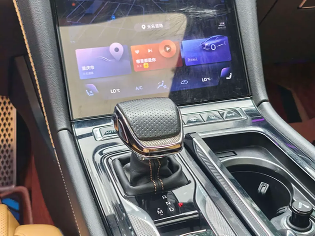 2023 HongQi H6 2.0T 252HP L4 8AT,autocango,china used car exporter,china ev exporter,chinese used car exporter,chinese used ev exporter