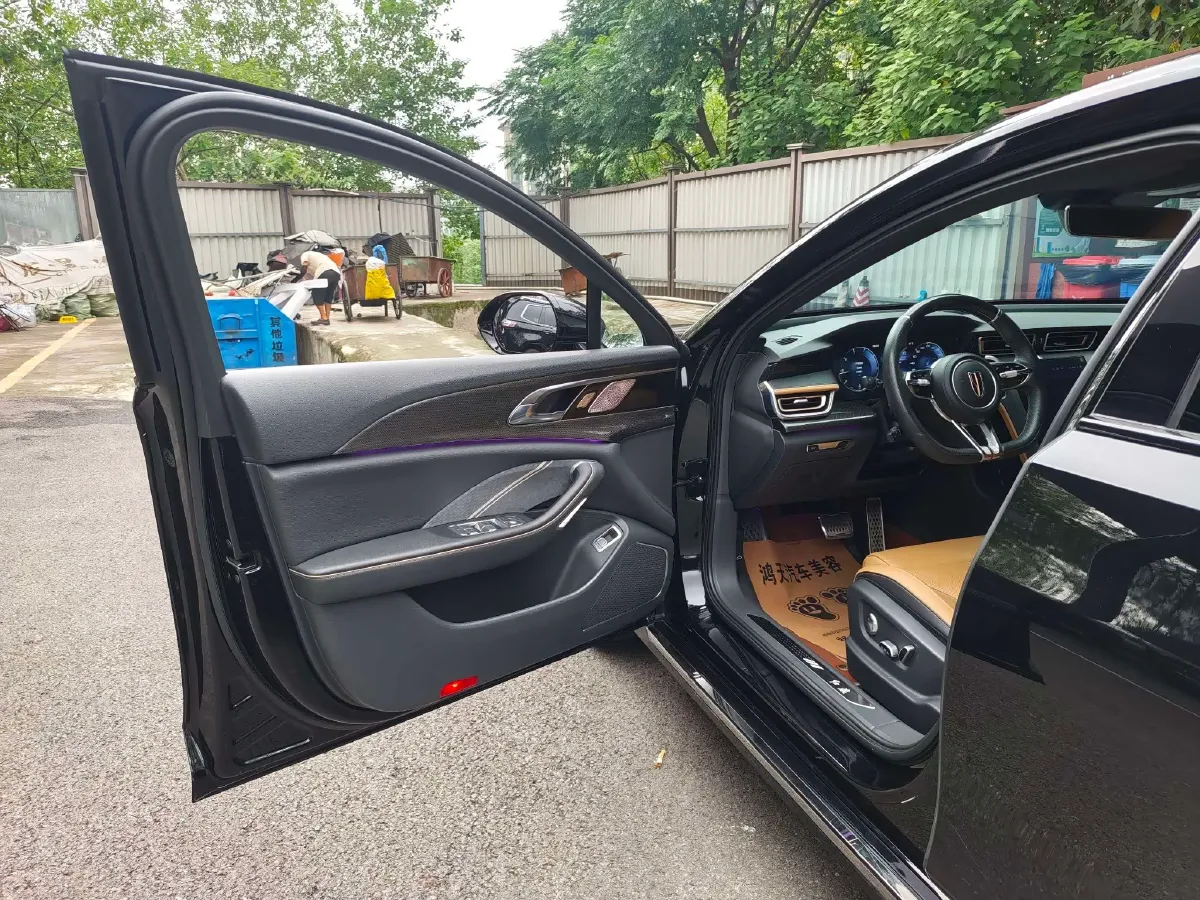 2023 HongQi H6 2.0T 252HP L4 8AT,autocango,china used car exporter,china ev exporter,chinese used car exporter,chinese used ev exporter