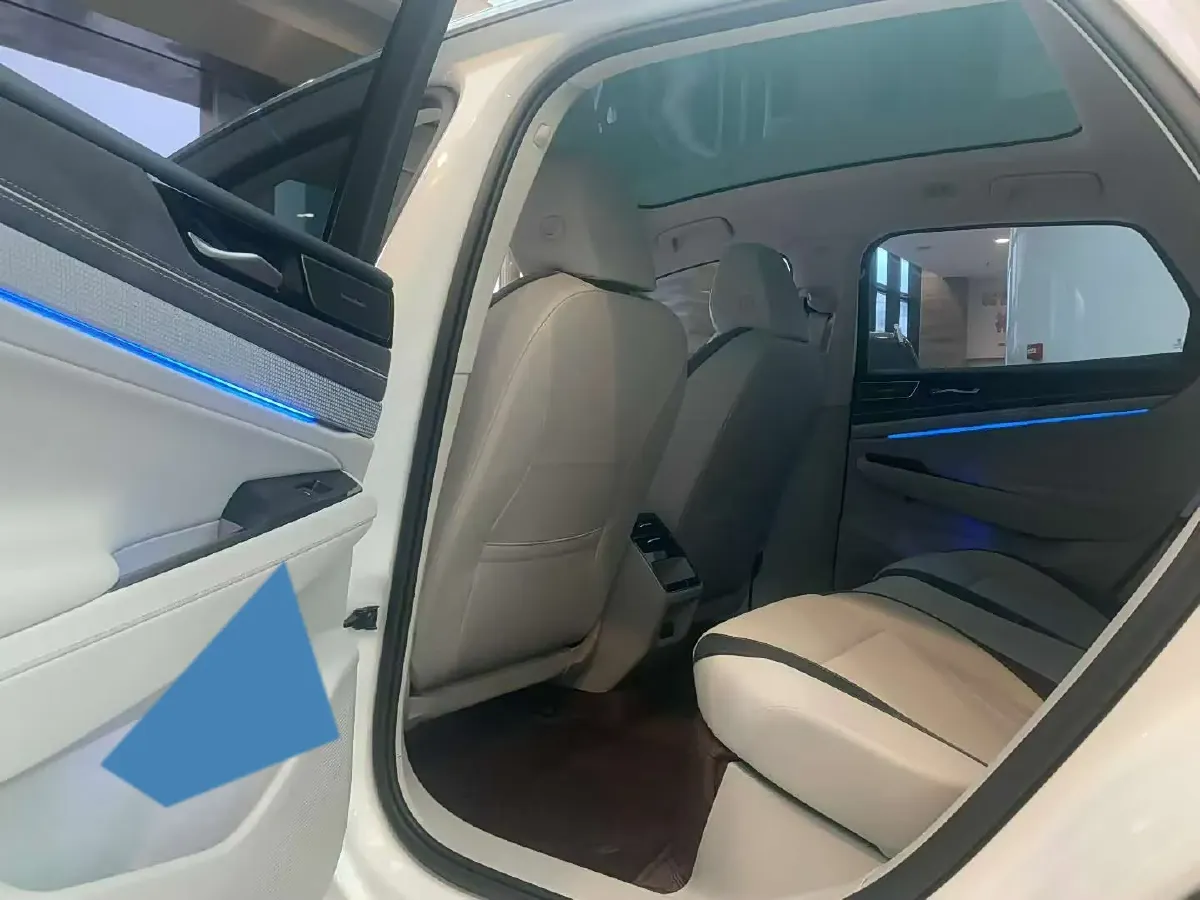 2024 Volkswagen ID.7 Vizzion BEV 84.8KWH,autocango,china used car exporter,china ev exporter,chinese used car exporter,chinese used ev exporter
