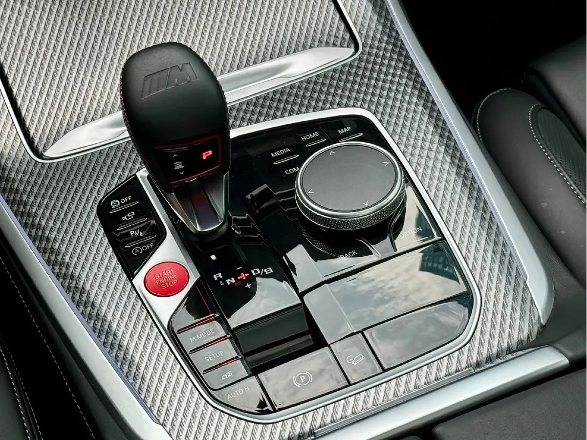 2022 BMW X5 M 4.4T 600HP V8 8AT,autocango,china used car exporter,china ev exporter,chinese used car exporter,chinese used ev exporter