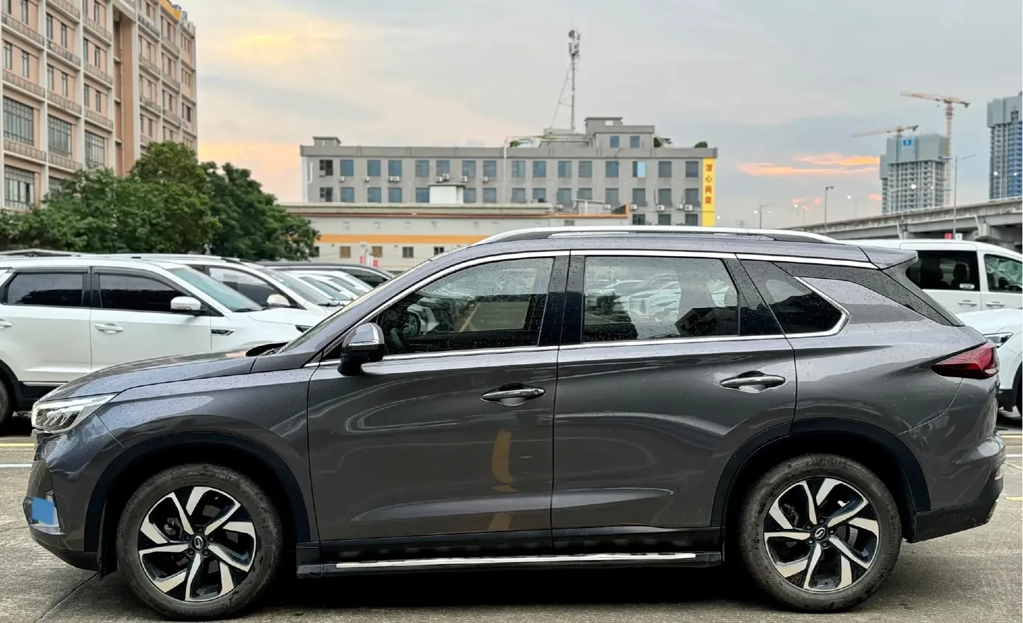 2019 GAC Trumpchi GS5 1.5T 169HP L4 6AT,autocango,china used car exporter,china ev exporter,chinese used car exporter,chinese used ev exporter