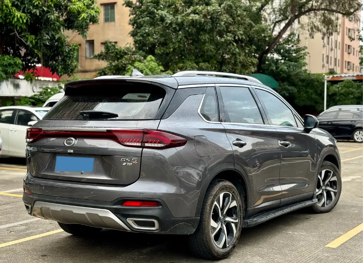 2019 GAC Trumpchi GS5 1.5T 169HP L4 6AT,autocango,china used car exporter,china ev exporter,chinese used car exporter,chinese used ev exporter
