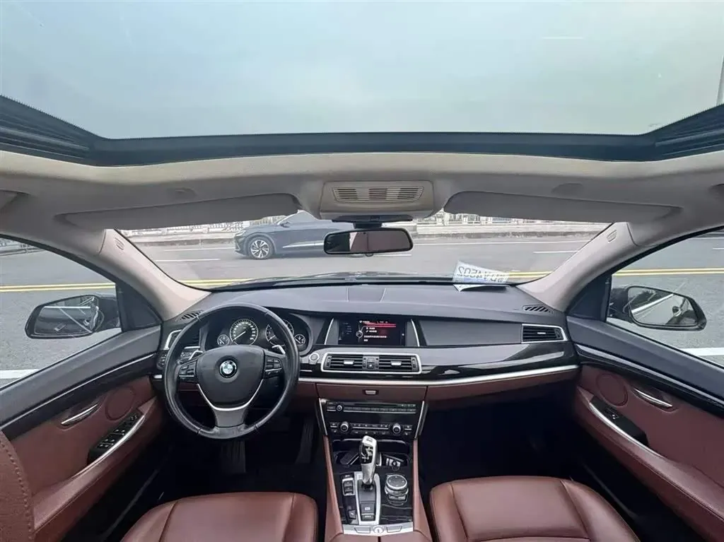 2015 BMW 5 Series GT 3.0T 306HP L6 8AT,autocango,china used car exporter,china ev exporter,chinese used car exporter,chinese used ev exporter