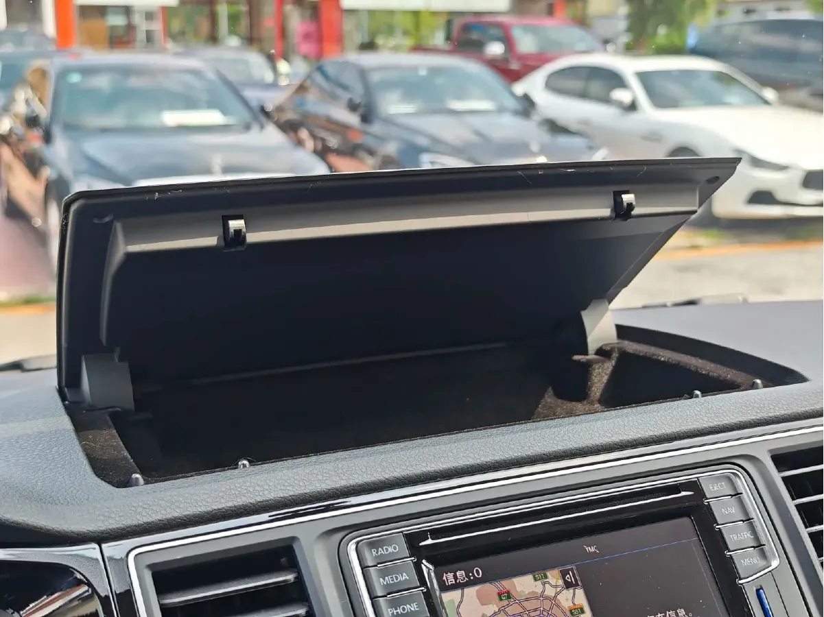 2016 Volkswagen Multivan 2.0T 204HP L4 7DCT,autocango,china used car exporter,china ev exporter,chinese used car exporter,chinese used ev exporter