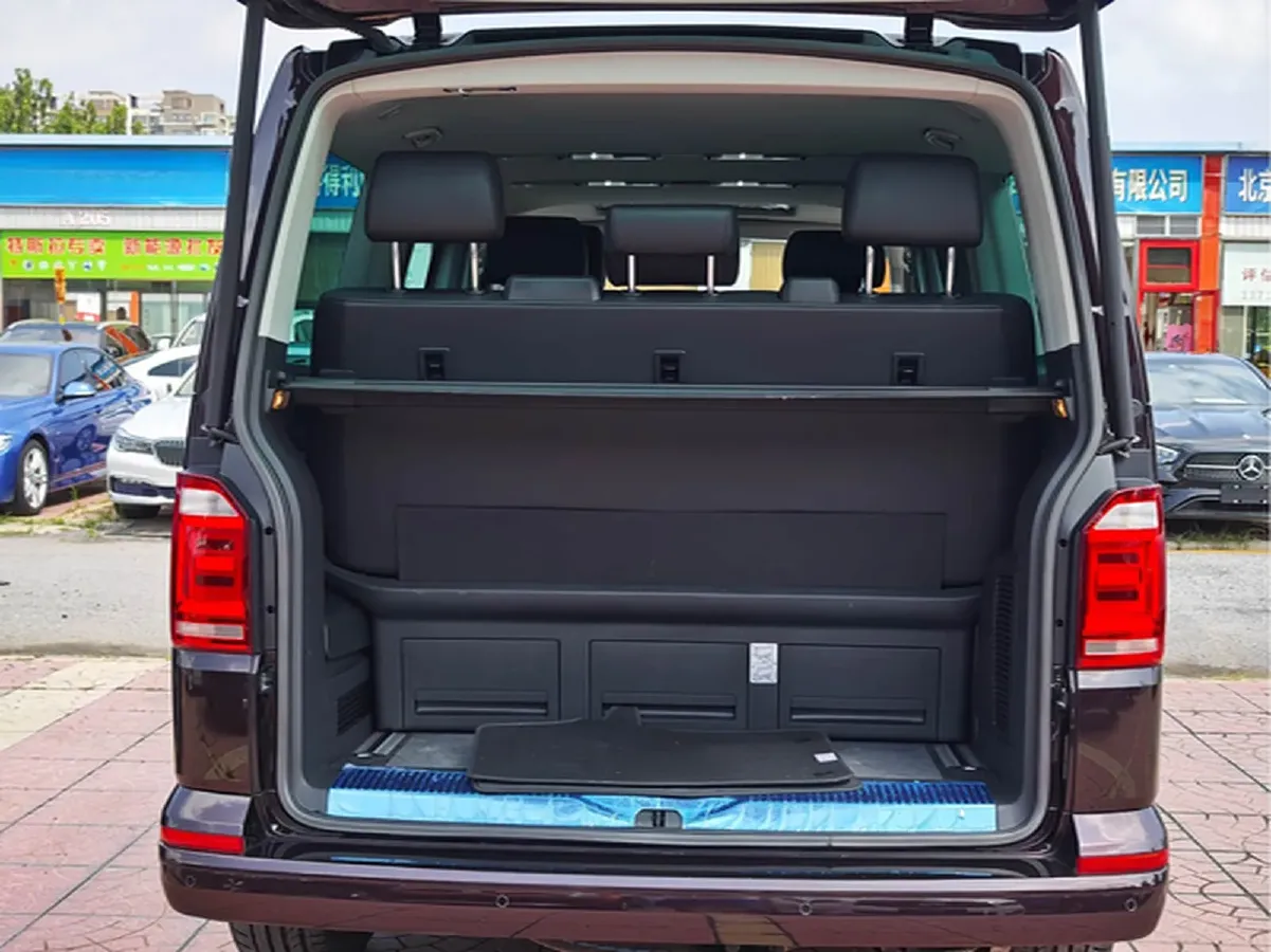 2016 Volkswagen Multivan 2.0T 204HP L4 7DCT,autocango,china used car exporter,china ev exporter,chinese used car exporter,chinese used ev exporter