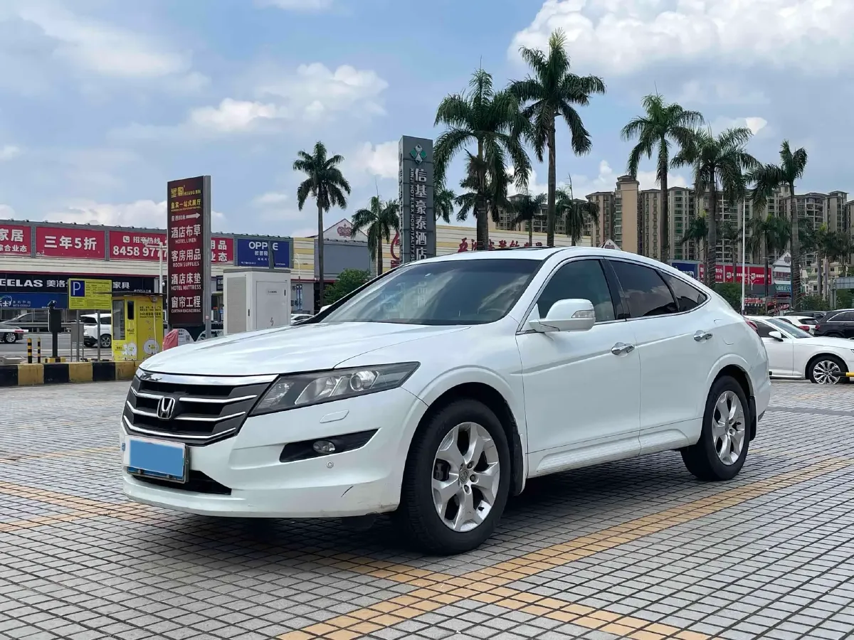 2012 Honda Crosstour 2.4L 197HP L4 5AT,autocango,china used car exporter,china ev exporter,chinese used car exporter,chinese used ev exporter