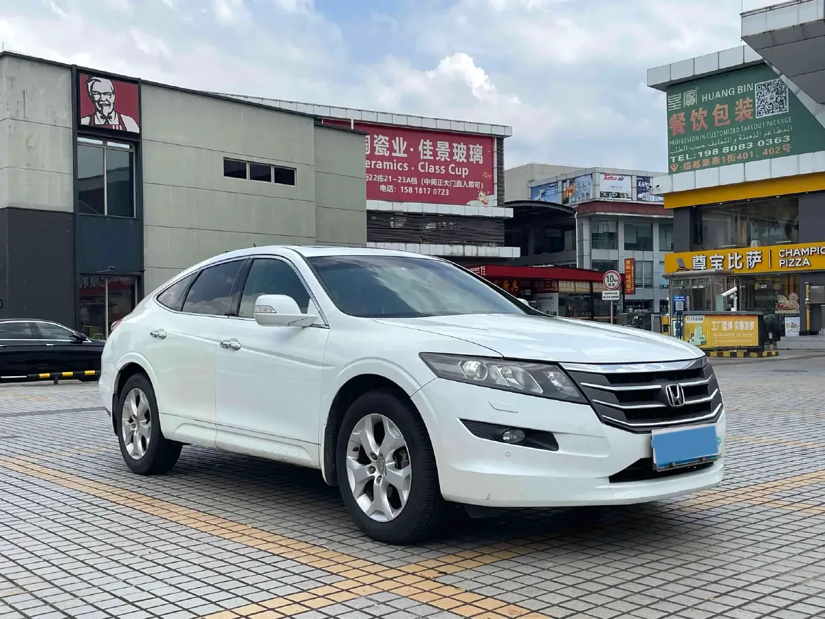 2012 Honda Crosstour 2.4L 197HP L4 5AT,autocango,china used car exporter,china ev exporter,chinese used car exporter,chinese used ev exporter
