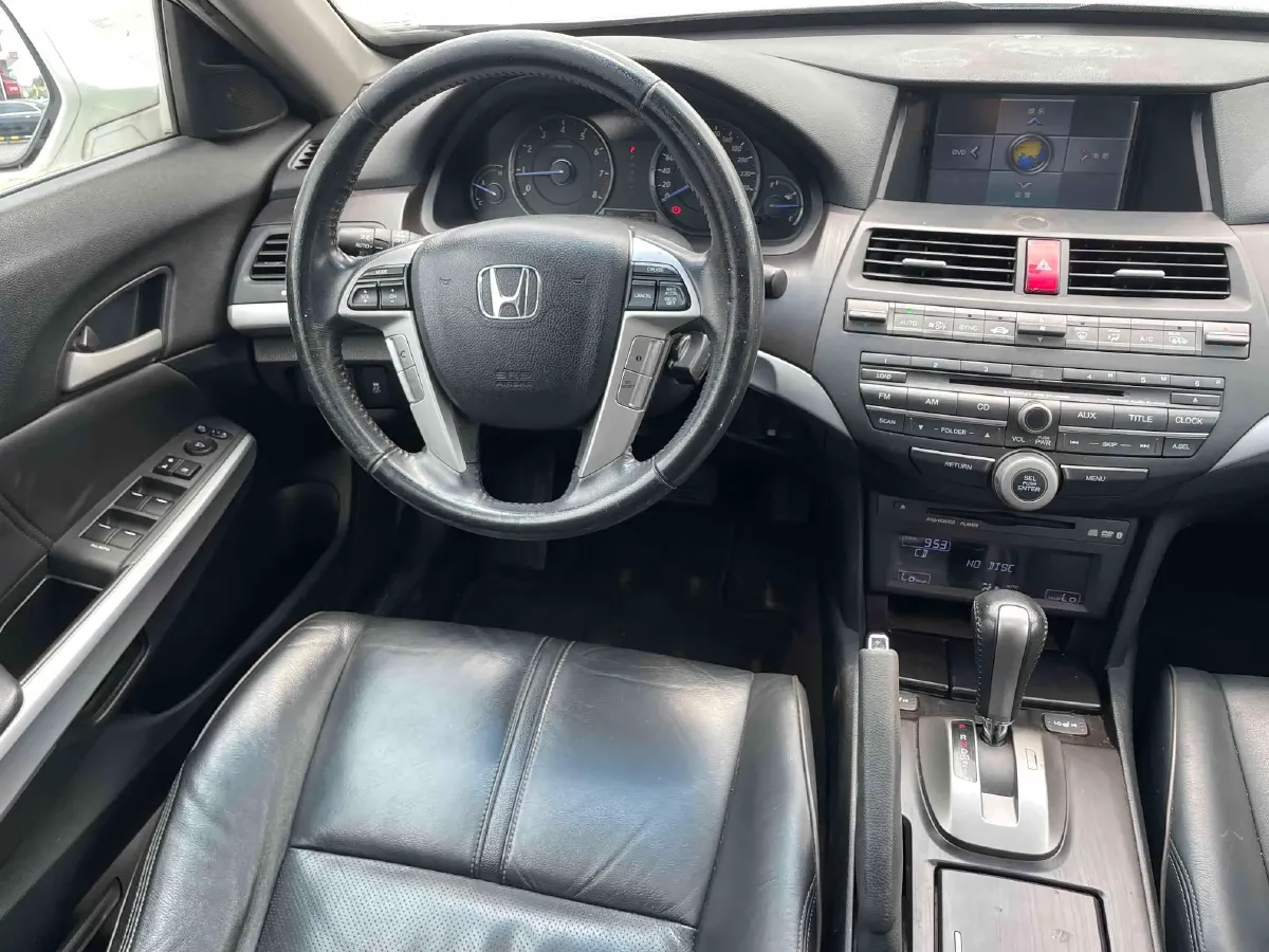 2012 Honda Crosstour 2.4L 197HP L4 5AT,autocango,china used car exporter,china ev exporter,chinese used car exporter,chinese used ev exporter