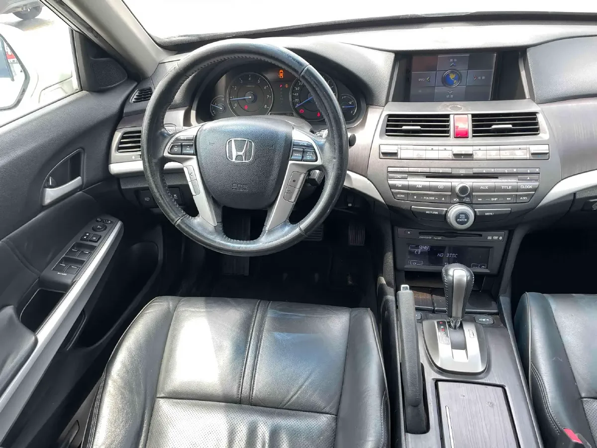 2012 Honda Crosstour 2.4L 197HP L4 5AT,autocango,china used car exporter,china ev exporter,chinese used car exporter,chinese used ev exporter