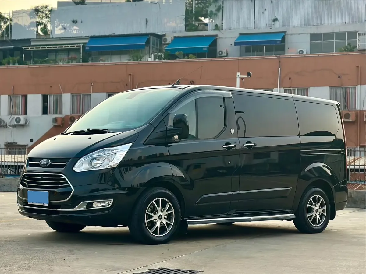 2017 Ford Tourneo 2.0T 203HP L4 6AT,autocango,china used car exporter,china ev exporter,chinese used car exporter,chinese used ev exporter