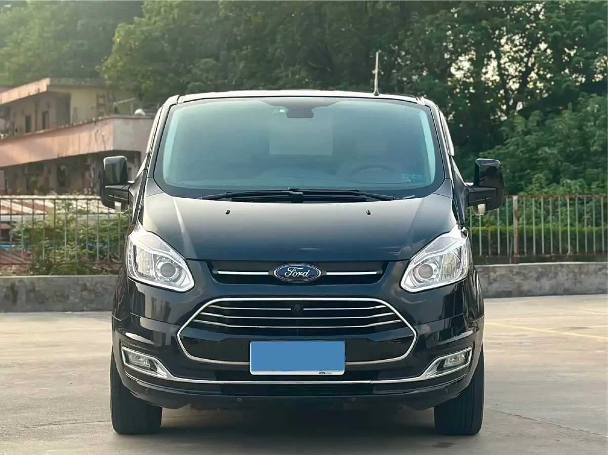 2017 Ford Tourneo 2.0T 203HP L4 6AT,autocango,china used car exporter,china ev exporter,chinese used car exporter,chinese used ev exporter