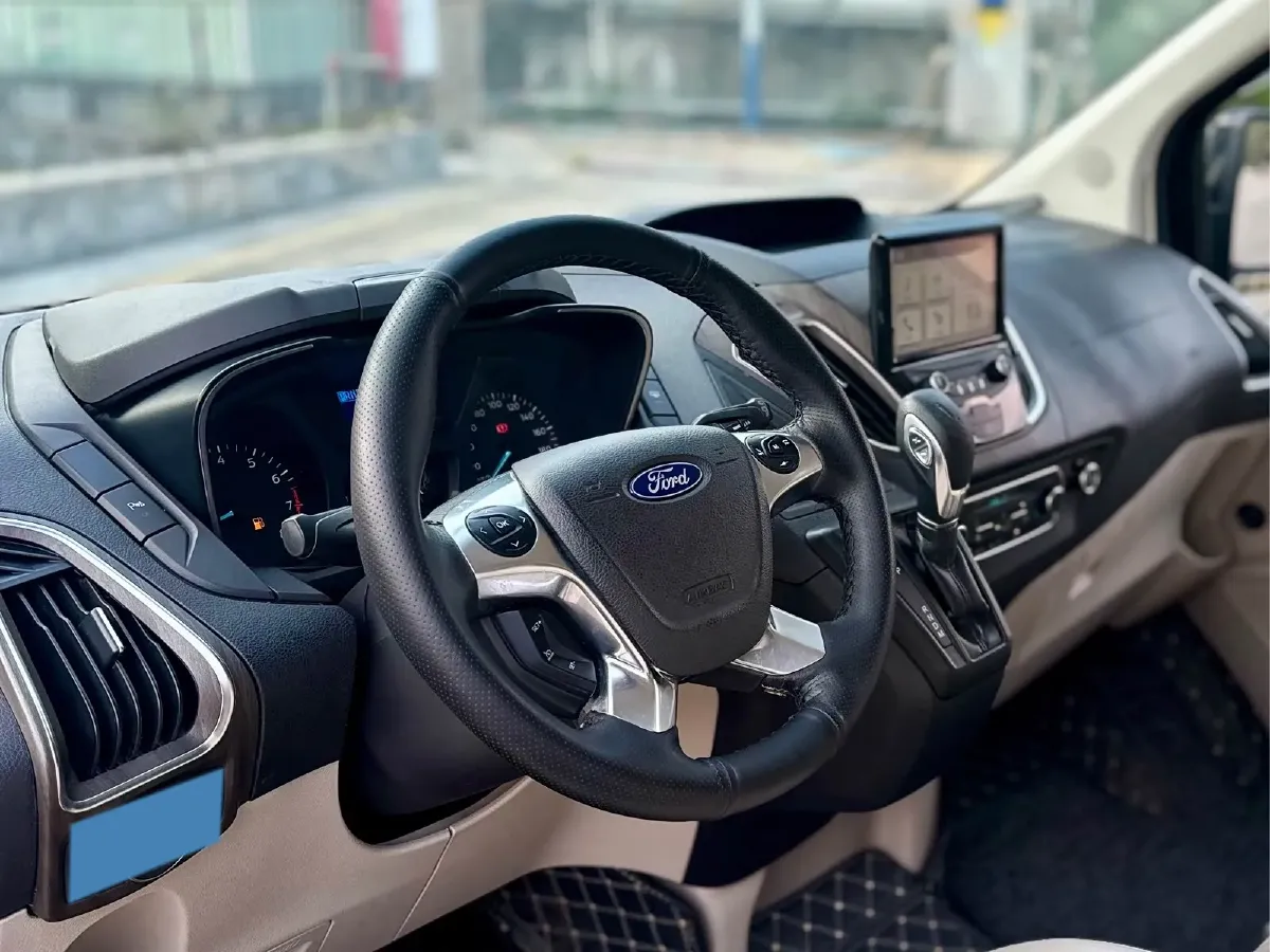 2017 Ford Tourneo 2.0T 203HP L4 6AT,autocango,china used car exporter,china ev exporter,chinese used car exporter,chinese used ev exporter