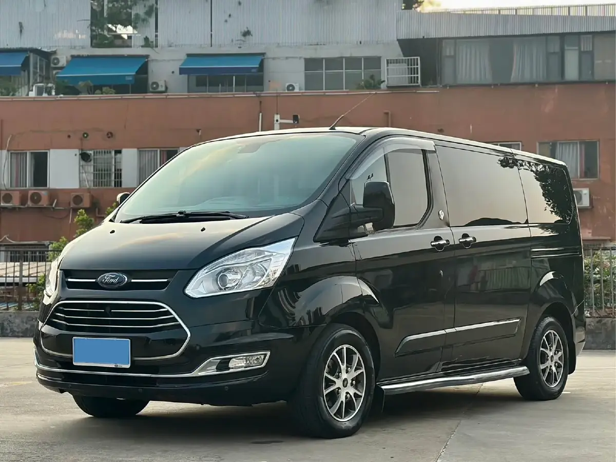 2017 Ford Tourneo 2.0T 203HP L4 6AT