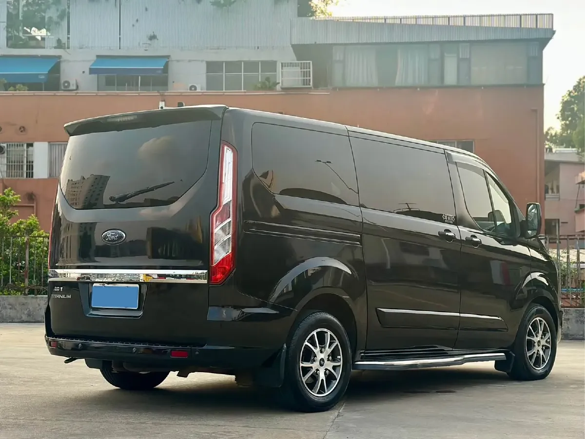 2017 Ford Tourneo 2.0T 203HP L4 6AT,autocango,china used car exporter,china ev exporter,chinese used car exporter,chinese used ev exporter