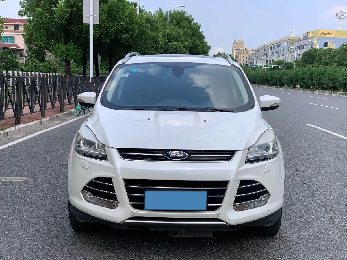 2013 Ford Kuga 2.0T 242HP L4 6AT