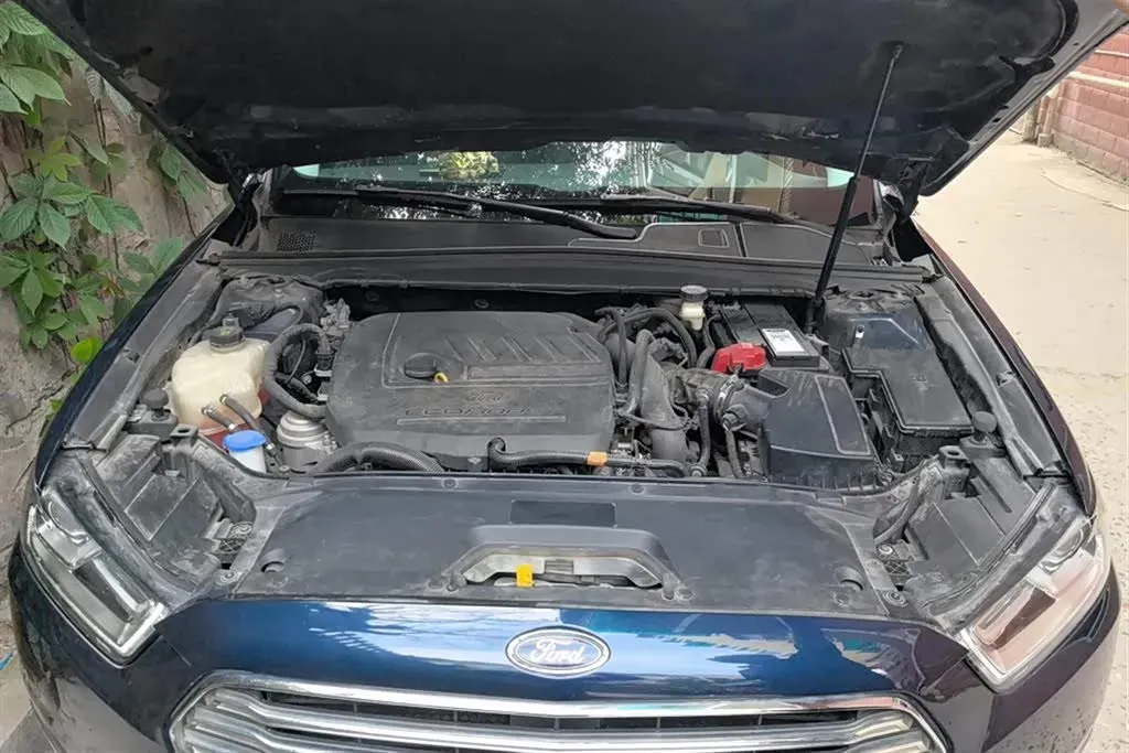 2016 Ford Taurus 1.5T 181HP L4 6AT,autocango,china used car exporter,china ev exporter,chinese used car exporter,chinese used ev exporter