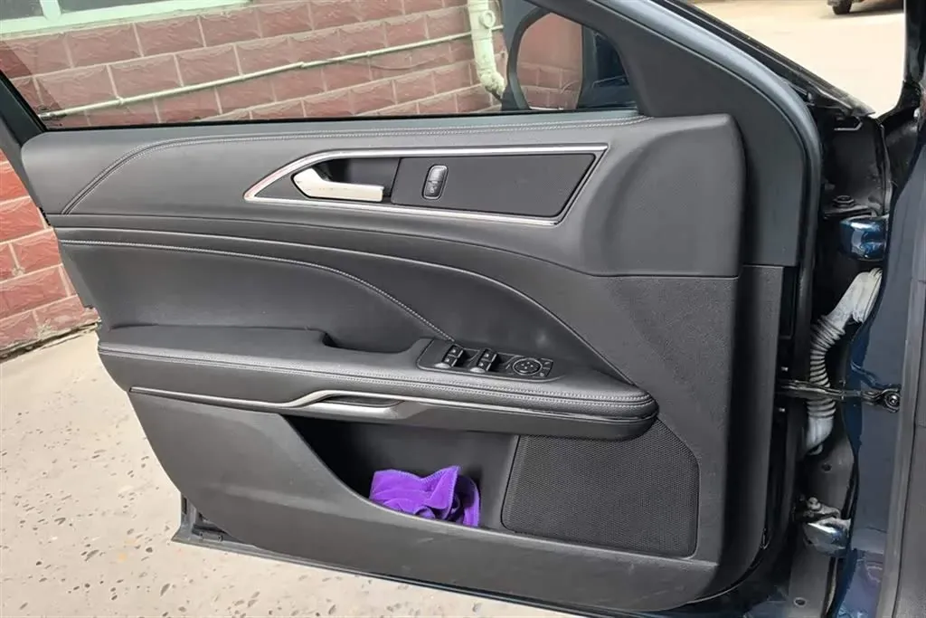 2016 Ford Taurus 1.5T 181HP L4 6AT,autocango,china used car exporter,china ev exporter,chinese used car exporter,chinese used ev exporter