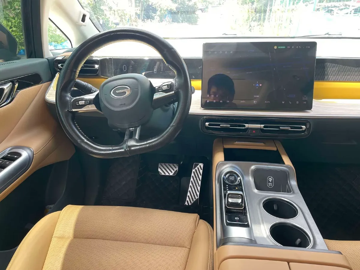 2024 GAC Trumpchi E8 2.0L 140HP L4 2DHT PHEV 25.57KWH,autocango,china used car exporter,china ev exporter,chinese used car exporter,chinese used ev exporter