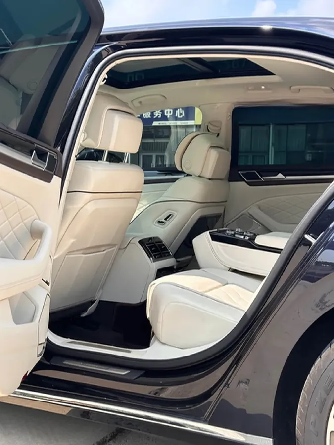 2021 Volkswagen Phideon 2.0T 224HP L4 7DCT,autocango,china used car exporter,china ev exporter,chinese used car exporter,chinese used ev exporter