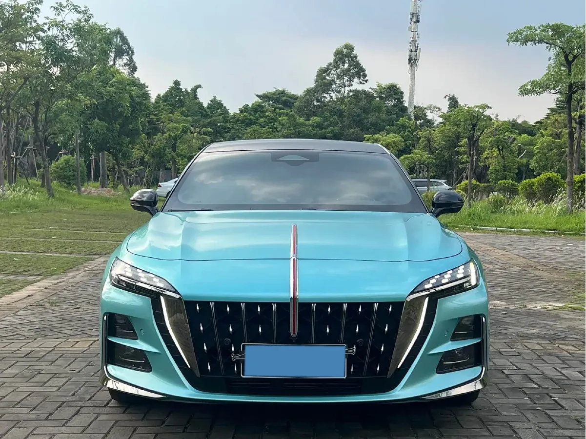 2023 HongQi H6 2.0T 252HP L4 8AT,autocango,china used car exporter,china ev exporter,chinese used car exporter,chinese used ev exporter