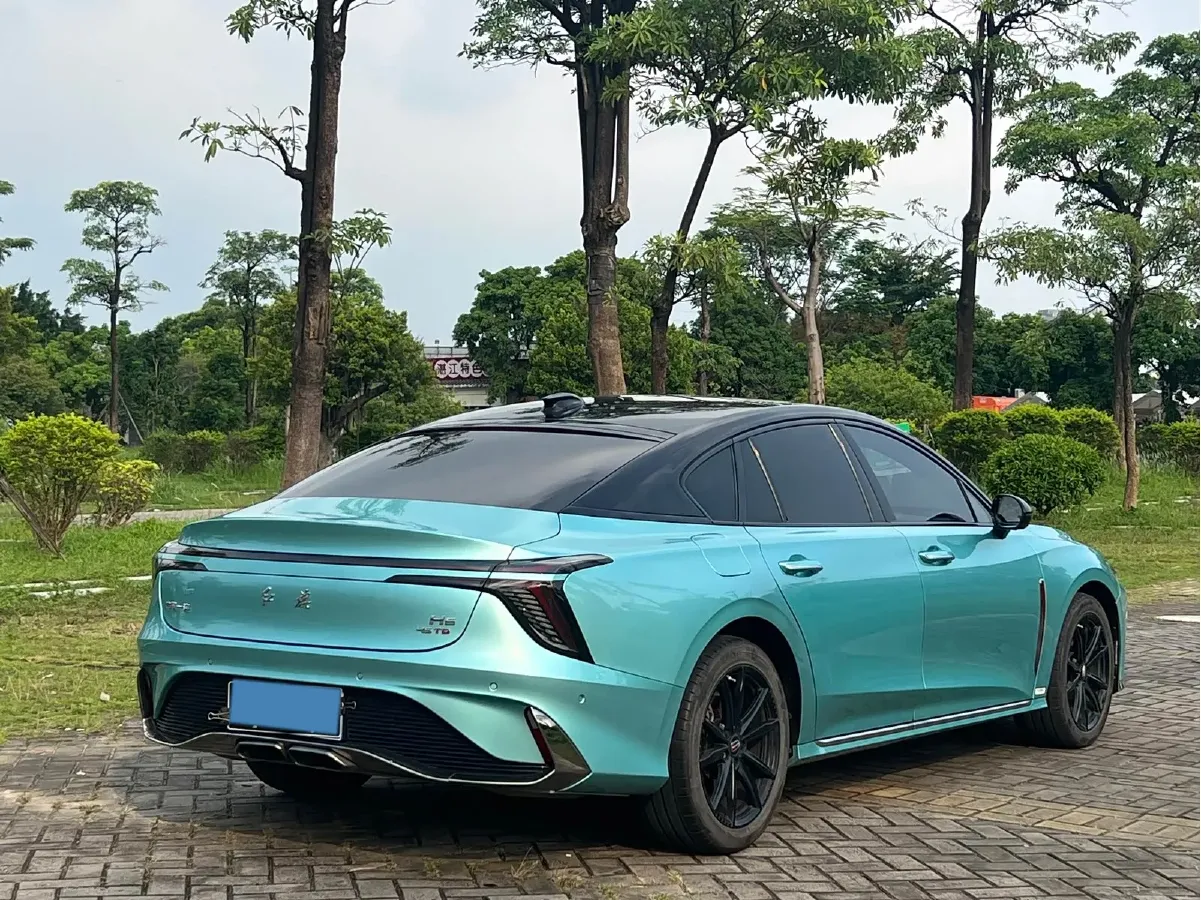 2023 HongQi H6 2.0T 252HP L4 8AT,autocango,china used car exporter,china ev exporter,chinese used car exporter,chinese used ev exporter