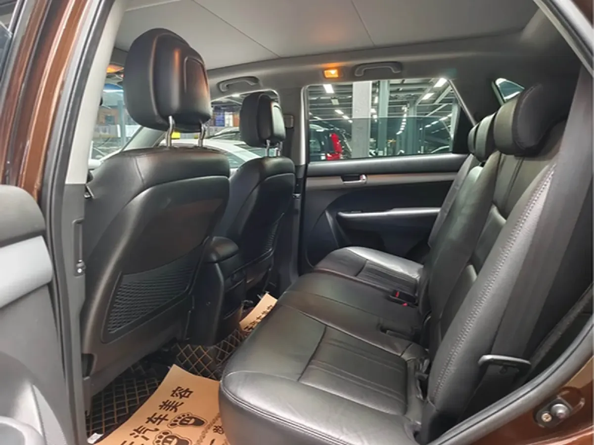 2013 Kia Sorento 2.4L 190HP L4 6AT,autocango,china used car exporter,china ev exporter,chinese used car exporter,chinese used ev exporter