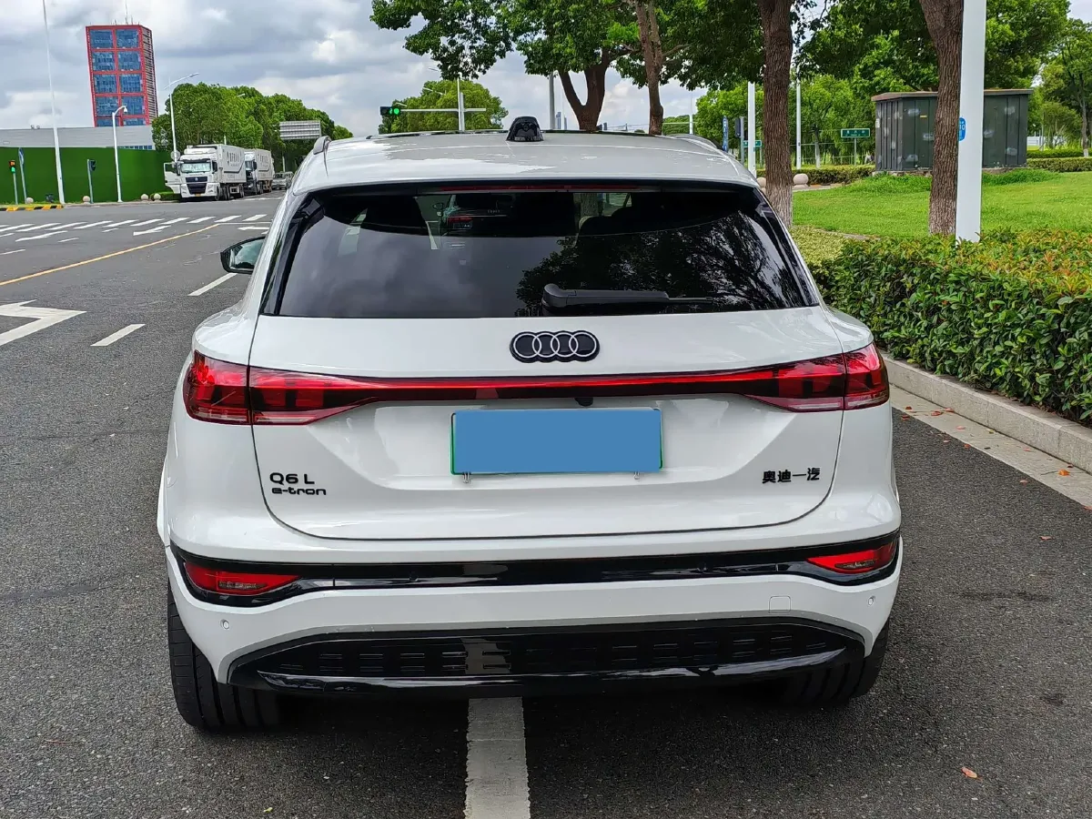 2026 Audi A5L Sportback 2.0T 204HP L4 7DCT,autocango,china used car exporter,china ev exporter,chinese used car exporter,chinese used ev exporter