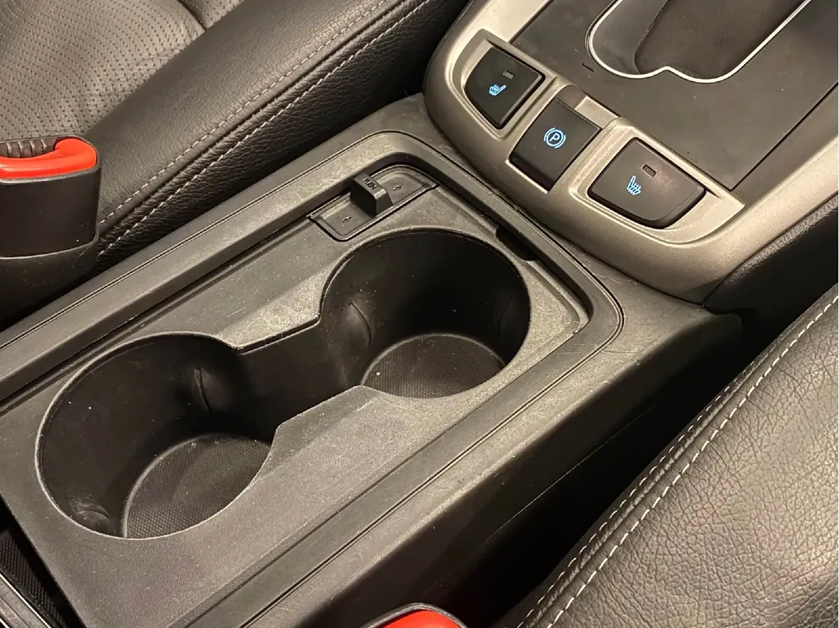 2015 Chevrolet Captiva 2.4L 167HP L4 6AT,autocango,china used car exporter,china ev exporter,chinese used car exporter,chinese used ev exporter